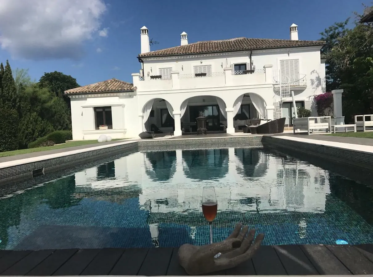 Villa Los Halcones San Roque