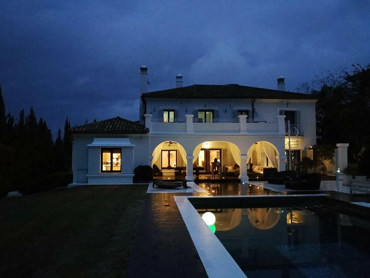Villa Los Halcones Sotogrande Golf San Roque  San Roque (Andalucia)